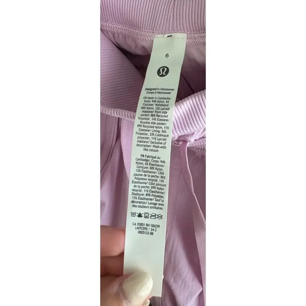 Womens NWOT Lululemon Dance Studio High Rise Short 3.5